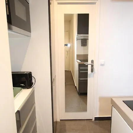 Passy Apartment *